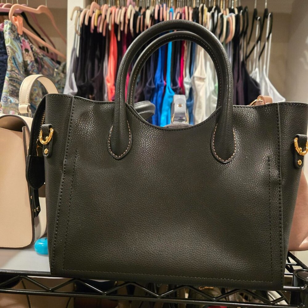 Aallyn Black Lilly Satchel - Picture 2 of 4